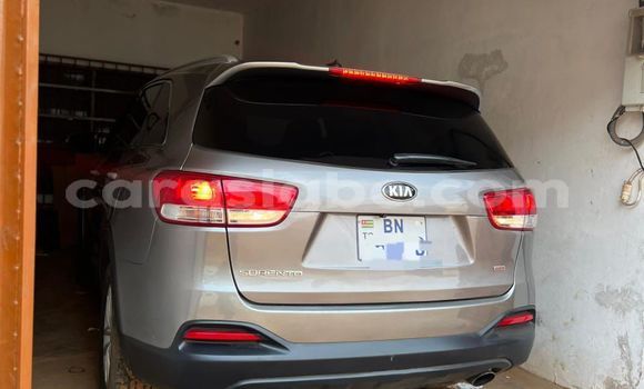 Acheter Occasion Voiture Kia Sorento Gris à Lomé, Togo Acheter Occasion Voiture Kia Sorento Gris à Lomé, Togo