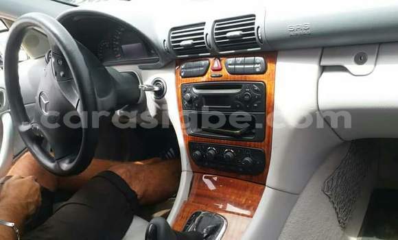 Buy Used Mercedes‒Benz C–Class Black Car in Lome in Togo Buy Used Mercedes‒Benz C–Class Black Car in Lome in Togo