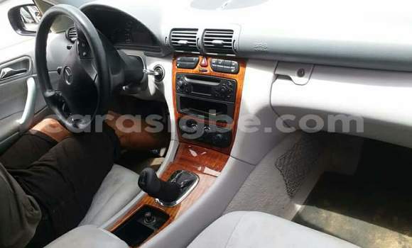 Buy Used Mercedes‒Benz C–Class Black Car in Lome in Togo Buy Used Mercedes‒Benz C–Class Black Car in Lome in Togo
