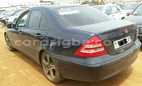 Buy Used Mercedes‒Benz C–Class Black Car in Lome in Togo Buy Used Mercedes‒Benz C–Class Black Car in Lome in Togo