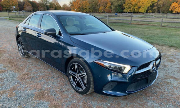 Acheter Occasion Voiture Mercedes-Benz A200 Bleu à Lomé, Togo Acheter Occasion Voiture Mercedes-Benz A200 Bleu à Lomé, Togo