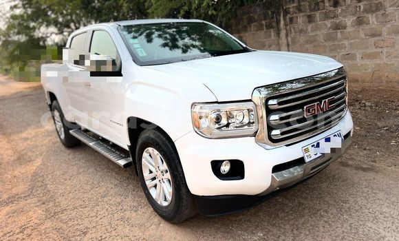 Acheter Occasion Voiture GMC Canyon Blanc à Lomé, Togo Acheter Occasion Voiture GMC Canyon Blanc à Lomé, Togo