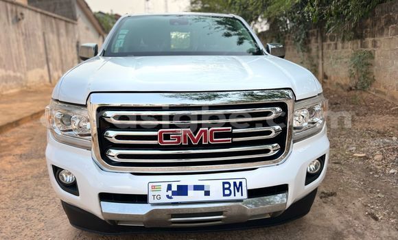 Acheter Occasion Voiture GMC Canyon Blanc à Lomé, Togo Acheter Occasion Voiture GMC Canyon Blanc à Lomé, Togo