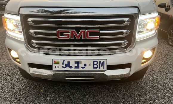 Acheter Occasion Voiture GMC Canyon Blanc à Lomé, Togo Acheter Occasion Voiture GMC Canyon Blanc à Lomé, Togo