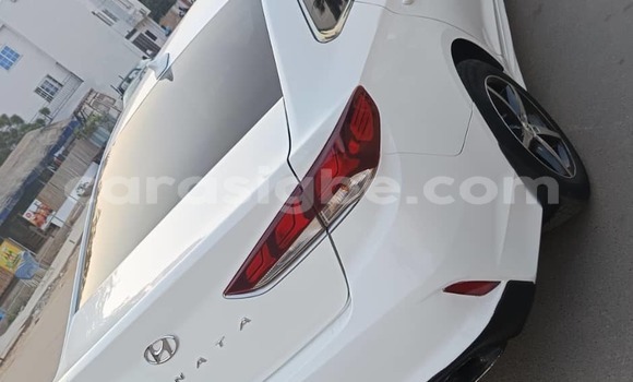 Acheter Occasion Voiture Hyundai Sonata Blanc à Lomé, Togo Acheter Occasion Voiture Hyundai Sonata Blanc à Lomé, Togo