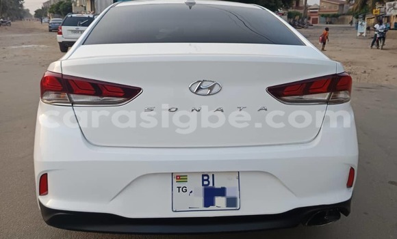 Acheter Occasion Voiture Hyundai Sonata Blanc à Lomé, Togo Acheter Occasion Voiture Hyundai Sonata Blanc à Lomé, Togo