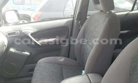 Acheter Occasion Voiture Toyota RAV4 Noir à Lomé, Togo Acheter Occasion Voiture Toyota RAV4 Noir à Lomé, Togo