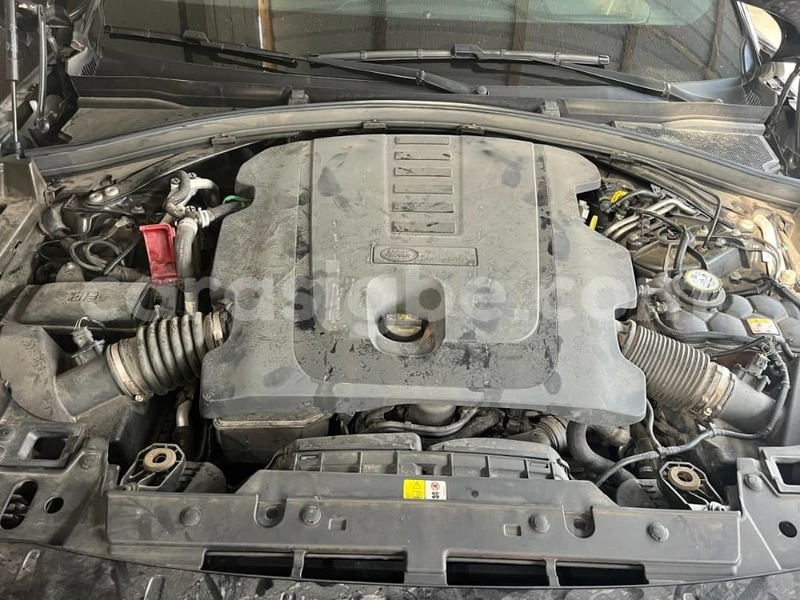 Big with watermark range rover range rover togo lome 9953