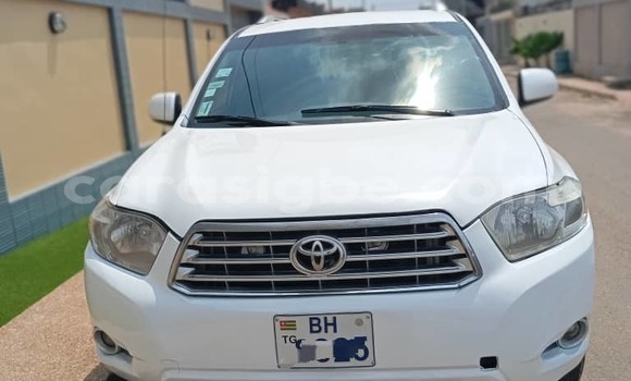 Acheter Occasion Voiture Toyota Highlander Blanc à Lomé, Togo Acheter Occasion Voiture Toyota Highlander Blanc à Lomé, Togo