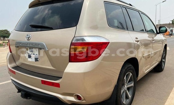 Acheter Occasion Voiture Toyota Highlander Beige à Lomé, Maritime Acheter Occasion Voiture Toyota Highlander Beige à Lomé, Maritime