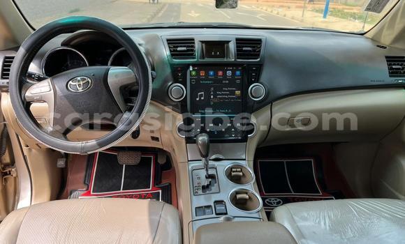 Acheter Occasion Voiture Toyota Highlander Beige à Lomé, Maritime Acheter Occasion Voiture Toyota Highlander Beige à Lomé, Maritime