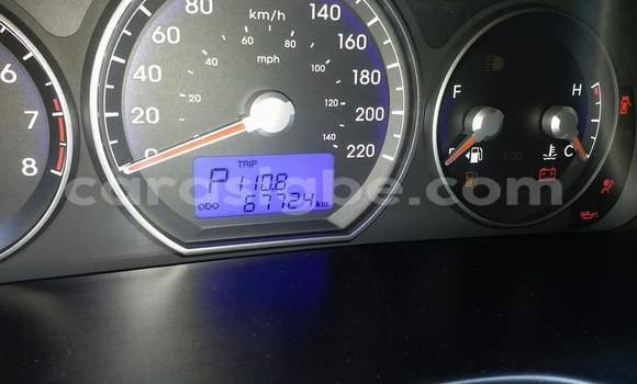 Buy Used Hyundai Santa Fe White Car in Lome in Togo Buy Used Hyundai Santa Fe White Car in Lome in Togo