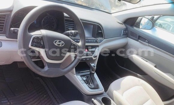 Acheter Occasion Voiture Hyundai Elantra Gris à Lomé, Togo Acheter Occasion Voiture Hyundai Elantra Gris à Lomé, Togo