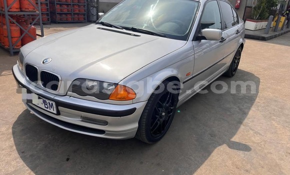 Acheter Occasion Voiture BMW E46 Gris à Lomé, Togo Acheter Occasion Voiture BMW E46 Gris à Lomé, Togo