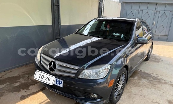 Buy Used Mercedes‒Benz 300–Series Black Car in Lome in Maritime Buy Used Mercedes‒Benz 300–Series Black Car in Lome in Maritime