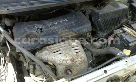 Buy Used Toyota Avensis Silver Car in Lome in Togo Buy Used Toyota Avensis Silver Car in Lome in Togo