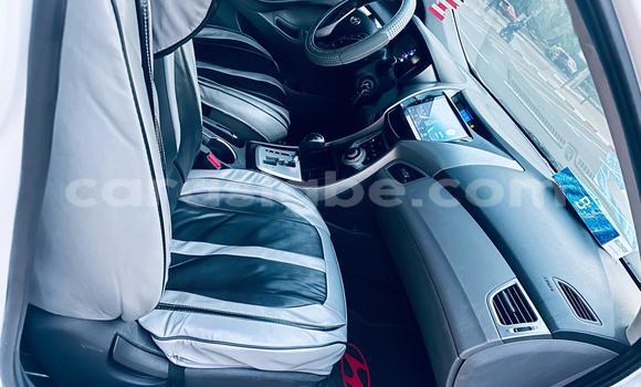 Acheter Neuf Voiture Hyundai Elantra Blanc à Amoutivé, Togo