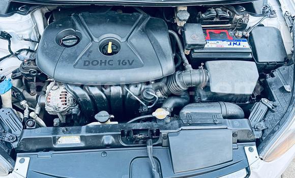 Acheter Neuf Voiture Hyundai Elantra Blanc à Amoutivé, Togo Acheter Neuf Voiture Hyundai Elantra Blanc à Amoutivé, Togo