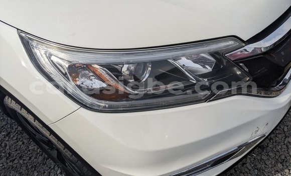 Buy Used Honda CR–V White Car in Lome in Togo Buy Used Honda CR–V White Car in Lome in Togo