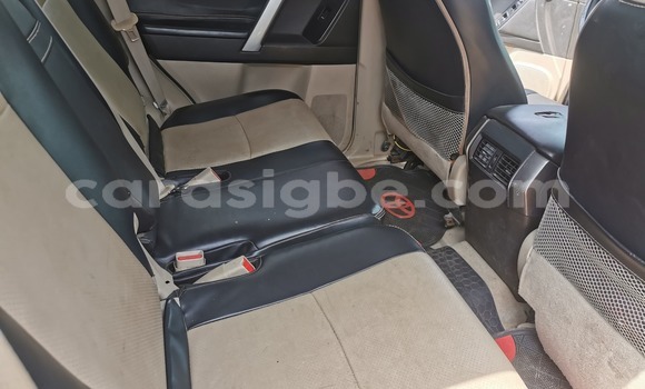 Acheter Occasion Voiture Toyota Land Cruiser Prado Gris à Lomé, Togo Acheter Occasion Voiture Toyota Land Cruiser Prado Gris à Lomé, Togo