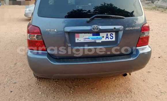 Acheter Occasion Voiture Toyota Highlander Bleu à Lomé, Togo Acheter Occasion Voiture Toyota Highlander Bleu à Lomé, Togo