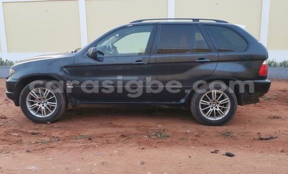 Acheter Occasion Voiture BMW X5 Vert à Lomé, Maritime Acheter Occasion Voiture BMW X5 Vert à Lomé, Maritime