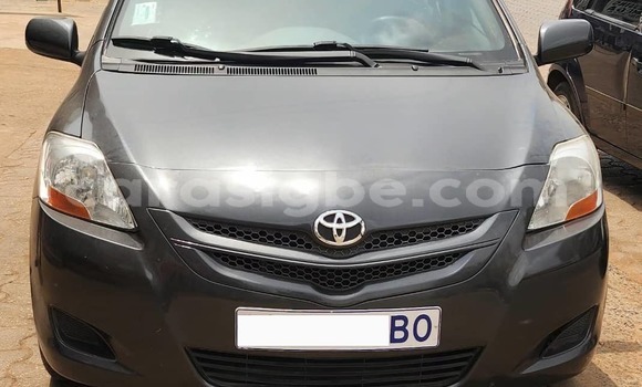 Acheter Occasion Voiture Toyota Yaris Marron à Lomé, Togo Acheter Occasion Voiture Toyota Yaris Marron à Lomé, Togo