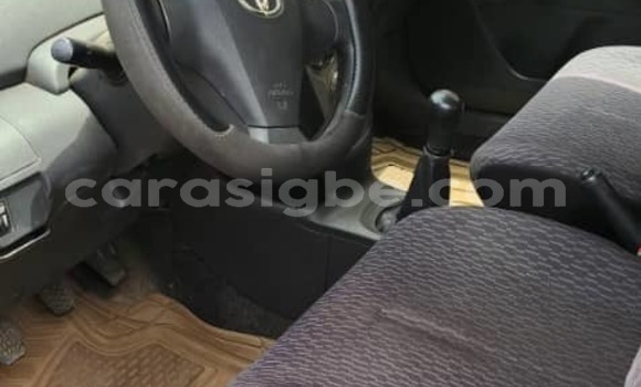 Acheter Occasion Voiture Toyota Yaris Marron à Lomé, Togo Acheter Occasion Voiture Toyota Yaris Marron à Lomé, Togo