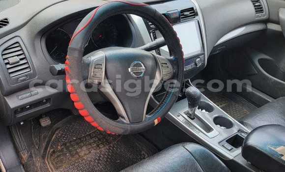 Acheter Occasion Voiture Nissan Altima Noir à Lomé, Maritime Acheter Occasion Voiture Nissan Altima Noir à Lomé, Maritime