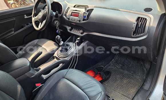 Acheter Occasion Voiture Kia Sportage Gris à Lomé, Togo Acheter Occasion Voiture Kia Sportage Gris à Lomé, Togo