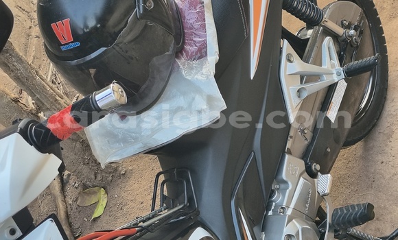 Buy Used Haojue Lucky White Bike in Lome in Togo Buy Used Haojue Lucky White Bike in Lome in Togo