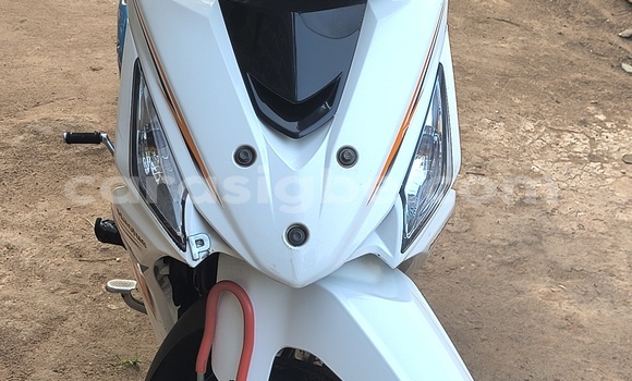 Buy Used Haojue Lucky White Bike in Lome in Togo Buy Used Haojue Lucky White Bike in Lome in Togo