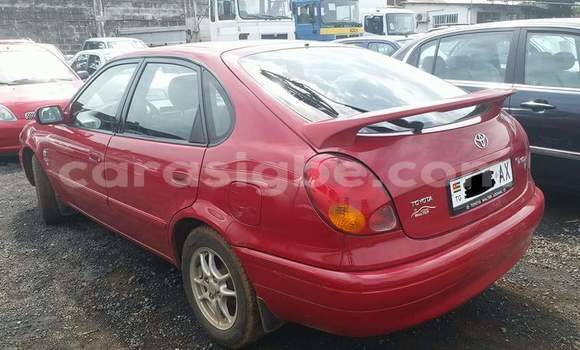 Acheter Occasion Voiture Toyota Corolla Rouge à Lomé, Togo Acheter Occasion Voiture Toyota Corolla Rouge à Lomé, Togo
