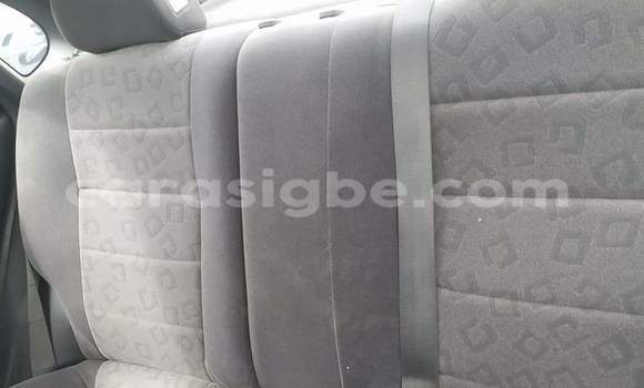 Acheter Occasion Voiture Toyota Corolla Rouge à Lomé, Togo Acheter Occasion Voiture Toyota Corolla Rouge à Lomé, Togo