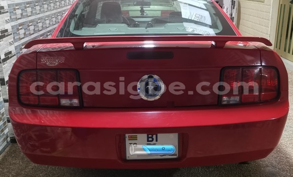 Acheter Occasion Voiture FORD MUSTANG Rouge à Lomé, Togo Acheter Occasion Voiture FORD MUSTANG Rouge à Lomé, Togo