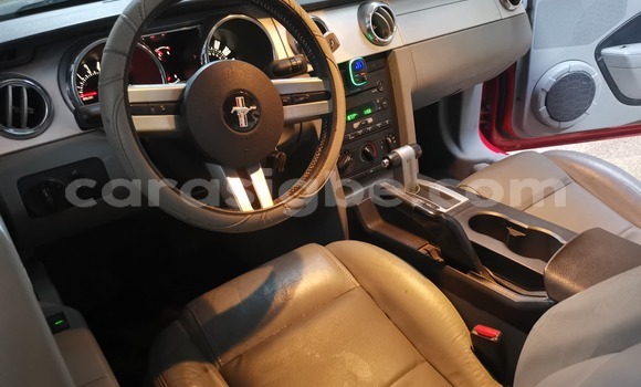 Acheter Occasion Voiture FORD MUSTANG Rouge à Lomé, Togo Acheter Occasion Voiture FORD MUSTANG Rouge à Lomé, Togo