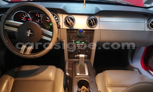 Acheter Occasion Voiture FORD MUSTANG Rouge à Lomé, Togo Acheter Occasion Voiture FORD MUSTANG Rouge à Lomé, Togo