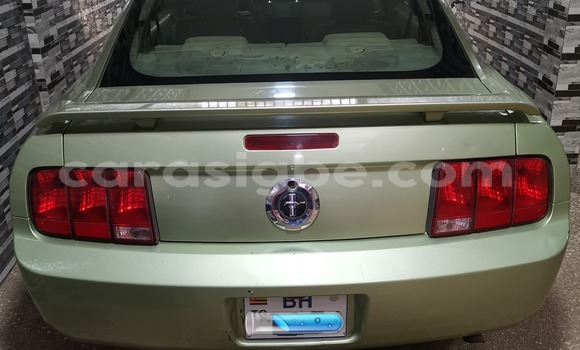 Acheter Occasion Voiture FORD MUSTANG Vert à Lomé, Togo Acheter Occasion Voiture FORD MUSTANG Vert à Lomé, Togo