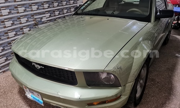 Acheter Occasion Voiture FORD MUSTANG Vert à Lomé, Togo Acheter Occasion Voiture FORD MUSTANG Vert à Lomé, Togo