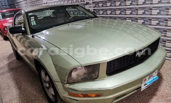 Acheter Occasion Voiture FORD MUSTANG Vert à Lomé, Togo Acheter Occasion Voiture FORD MUSTANG Vert à Lomé, Togo