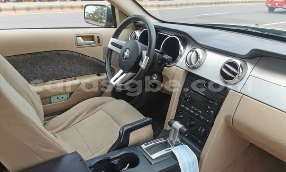 Acheter Occasion Voiture FORD MUSTANG Vert à Lomé, Togo Acheter Occasion Voiture FORD MUSTANG Vert à Lomé, Togo