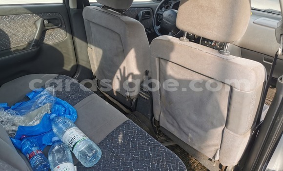 Acheter Occasion Voiture Nissan Primera Gris à Lomé, Togo Acheter Occasion Voiture Nissan Primera Gris à Lomé, Togo