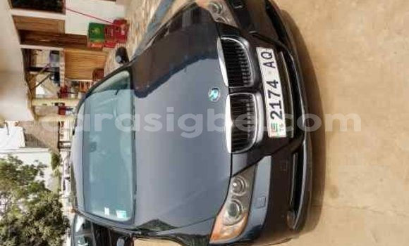Acheter Occasion Voiture BMW 3-Series Noir à Lomé au Togo Acheter Occasion Voiture BMW 3-Series Noir à Lomé au Togo