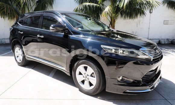 Acheter Occasion Voiture Toyota Harrier Noir à Lomé, Togo Acheter Occasion Voiture Toyota Harrier Noir à Lomé, Togo