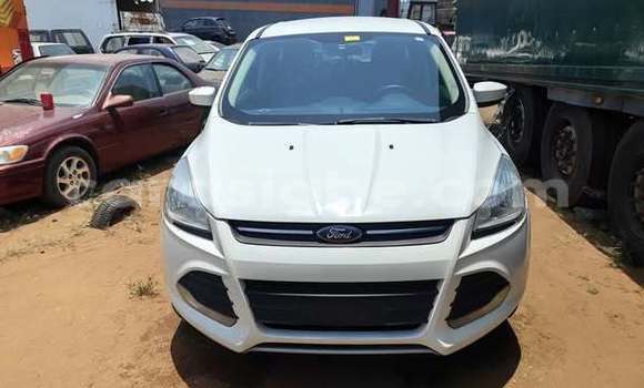 Acheter Occasion Voiture Ford Escape Blanc à Lomé, Togo Acheter Occasion Voiture Ford Escape Blanc à Lomé, Togo