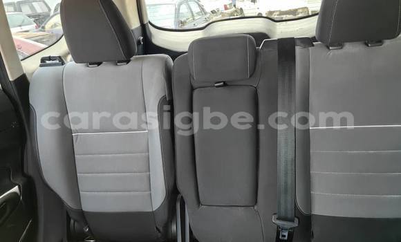 Acheter Occasion Voiture Ford Escape Blanc à Lomé, Togo Acheter Occasion Voiture Ford Escape Blanc à Lomé, Togo