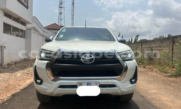 Acheter Occasion Voiture Toyota Hilux Blanc à Lomé, Togo
