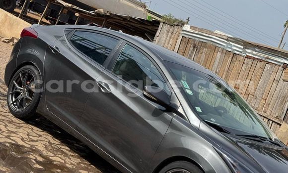 Buy Used Hyundai Elantra Silver Car in Lome in Togo Buy Used Hyundai Elantra Silver Car in Lome in Togo