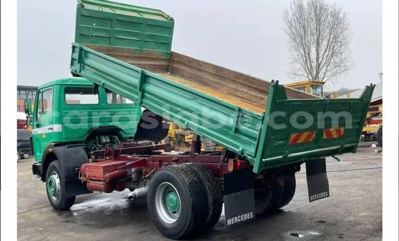 Acheter Occasion Utilitaire Mercedes‒Benz Sprinter Vert à Lomé, Maritime Acheter Occasion Utilitaire Mercedes‒Benz Sprinter Vert à Lomé, Maritime