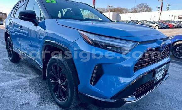 Acheter Occasion Voiture Toyota RAV4 Blanc à Lomé, Maritime Acheter Occasion Voiture Toyota RAV4 Blanc à Lomé, Maritime